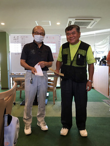 第三位の ”小山 吉雄” さん (右)