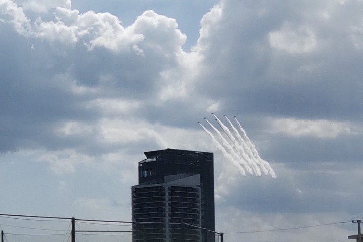 ブルーインパルス