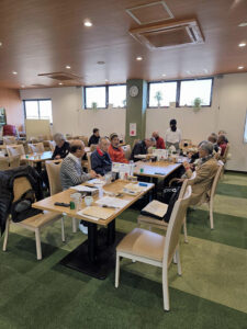 表彰式での懇親風景