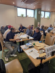 表彰式での懇親風景①