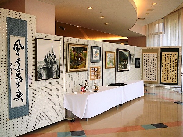 作品展コーナー(13作品が出展)