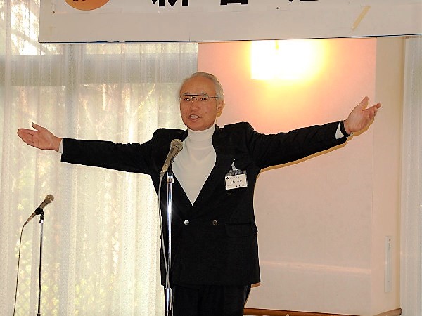 今年の年男「大橋昌雄」さんによる一本締め