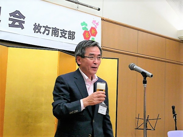 櫻田支部長の乾杯音頭