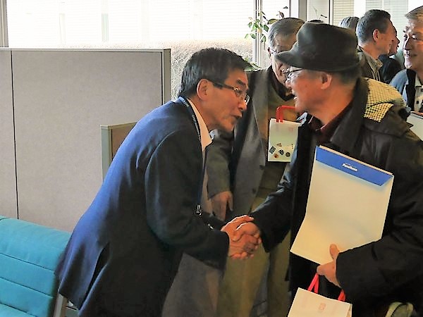 櫻田支部長もお見送りです