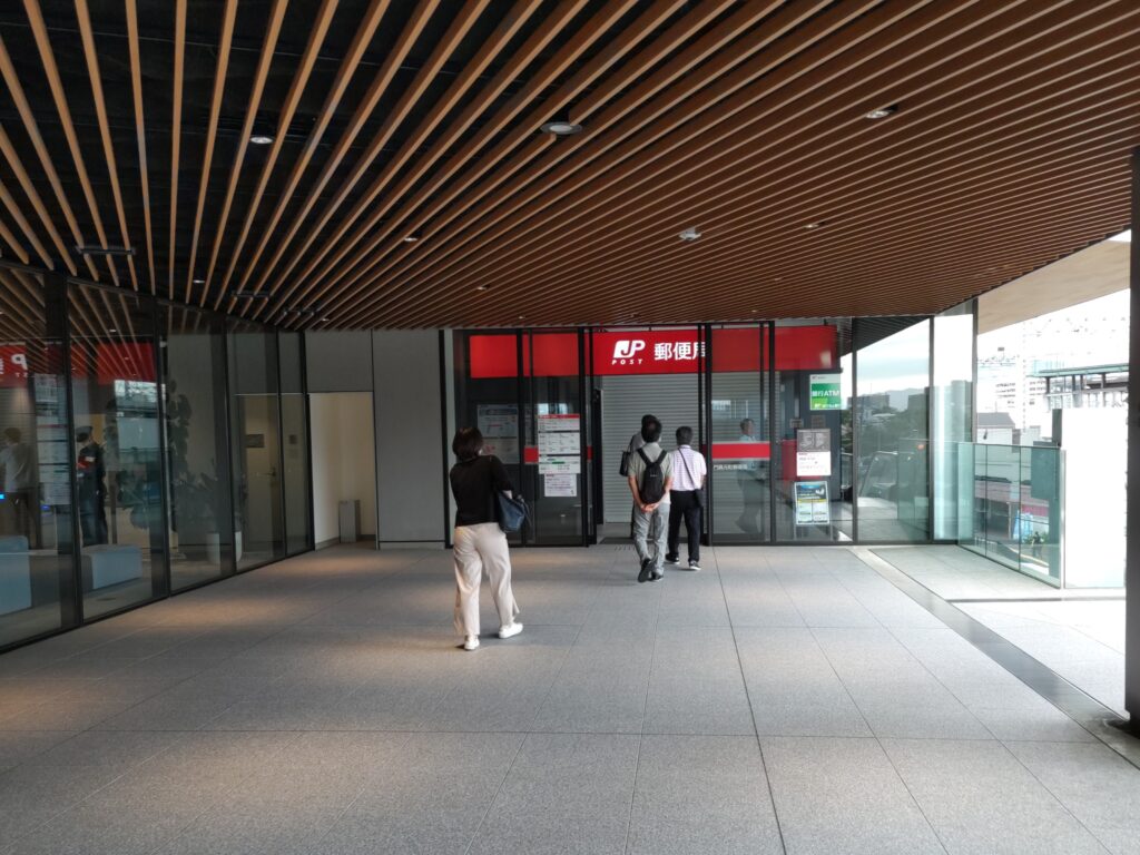 2Fには郵便局がある