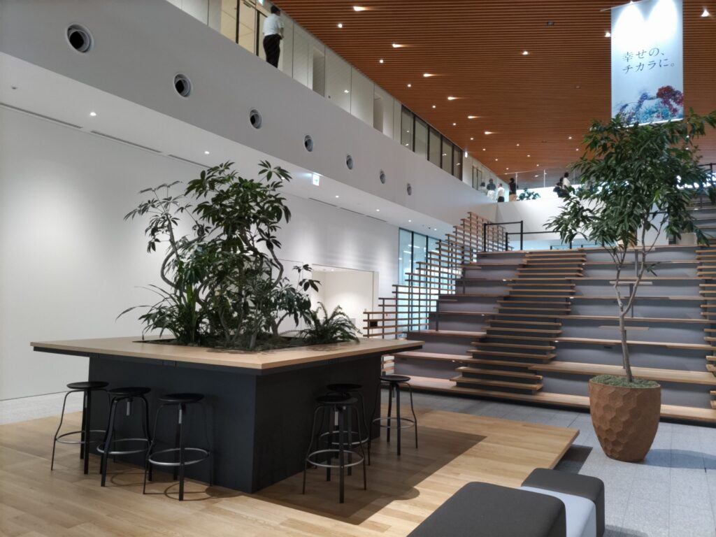 大階段の反対側