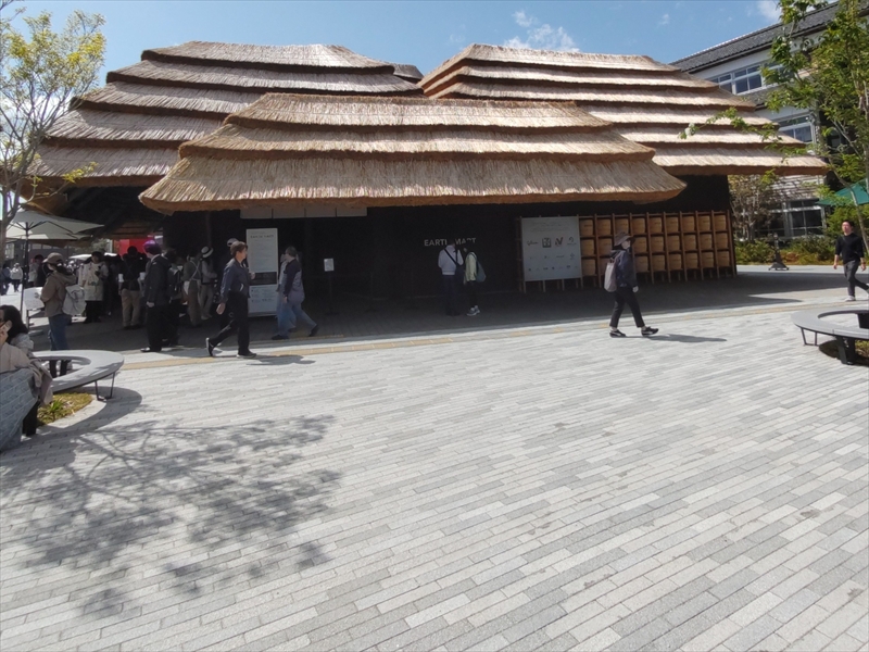 シグネチャーパビリオン（EARTH MART）