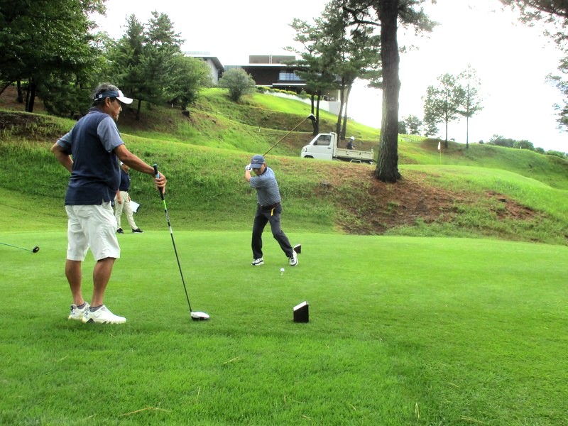 佐藤さんのティーショット