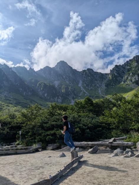 散歩道には池も
