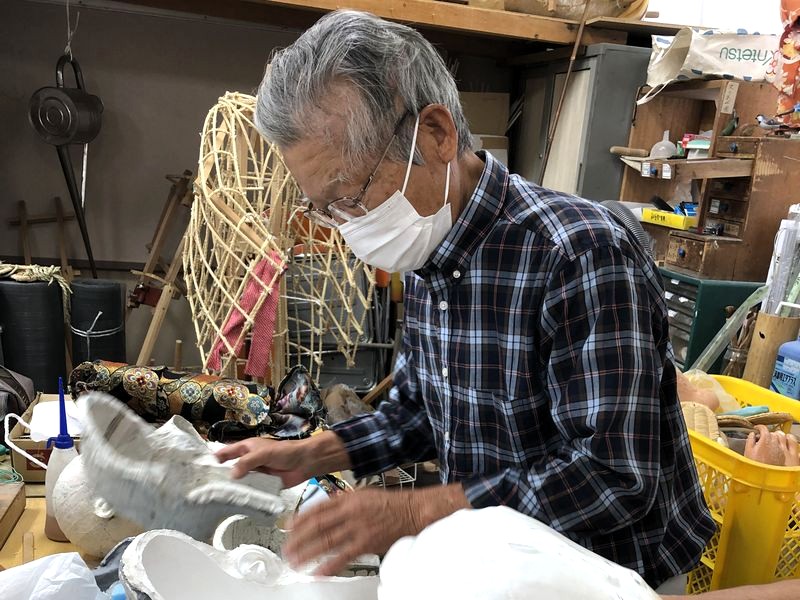 作業場での坂本さん