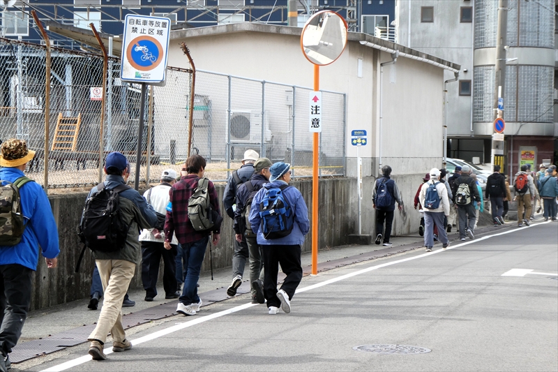 尾崎別院に向かう