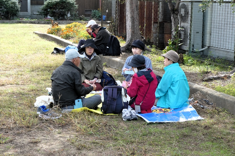 下出公園で昼食