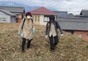 22 横山池の堤防を歩く
