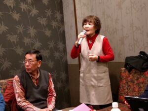 ①．いつも新曲を