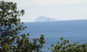 07 展望台より神島遠望