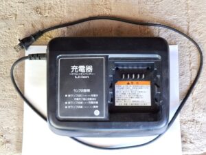 ⑦バッテリー・充電器