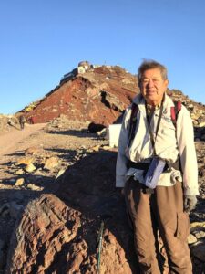 18_富士山･最高峰の剣ケ峰をバックに！