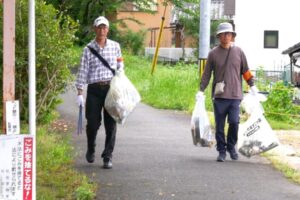 18_「ごみを捨てるな！」の看板も､無視されてます