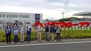 07 カメヤマ･ローソクの工場前にて