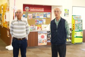 ③堀口支部長（右）の挨拶