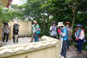 26_ほかの皆さんもお参りです