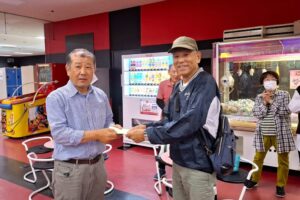 25_ラッキー賞･15レーンの寺野さん！