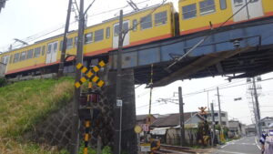 16 JR踏切と三岐鉄道車両