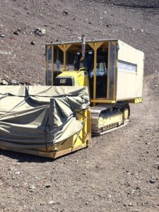 10_物資運搬のブルドーザ