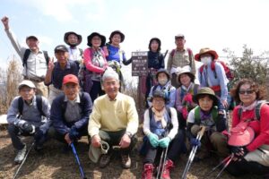 16_西教山・山頂で、集合写真