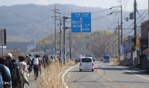 10 まだ307号線に沿って