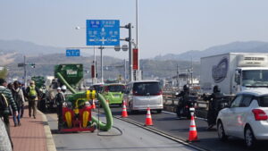 07 山城大橋は大渋滞