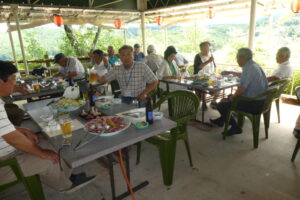 ⑪初参加のSBさんも「乾杯」