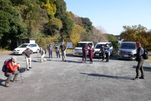 01_浄眼寺の駐車場に集合です