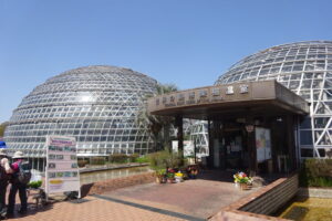 13 世界の熱帯果樹温室