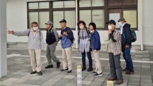 03 亀山駅から出発します