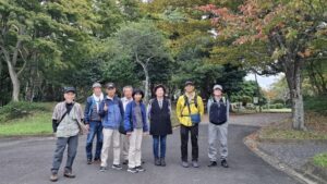 29 少し木々が､色づいていました