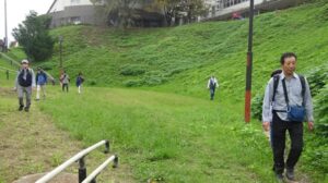 19 公園の入り口