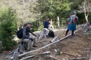 34_急登にたまらず、ひと休み!