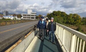 05 鈴鹿川を渡る