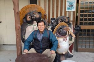 38_たぬきの中に仲間入り！