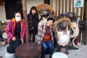 37_たぬきと一緒にパチリ！