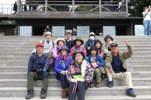 09_天空のカフェテラス前に集合です!!