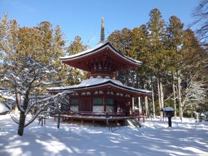 高野山　東塔　冬