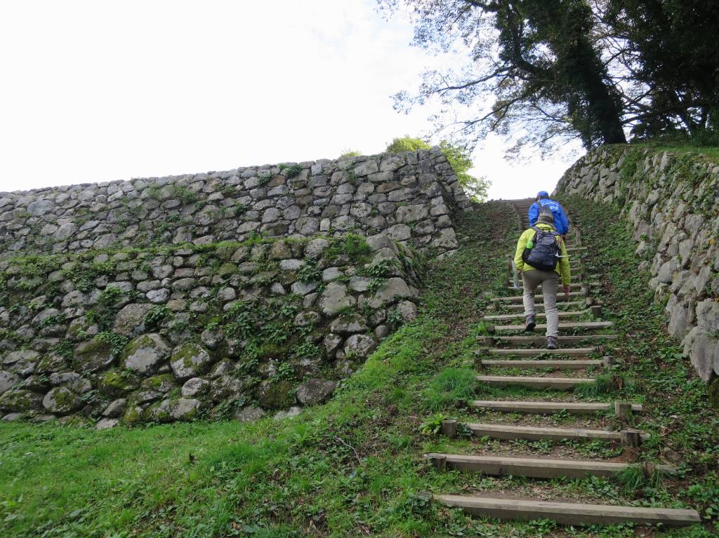 石川県七尾城と富山県増山城
