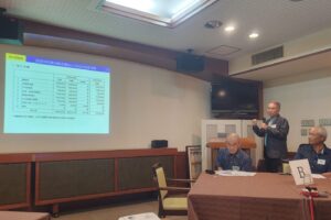 仲子副支部長　収支報告＆計画説明