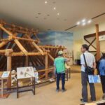 弥生の館で説明