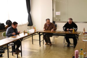 ハサミでの整え