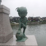 コナン大橋のコナン像