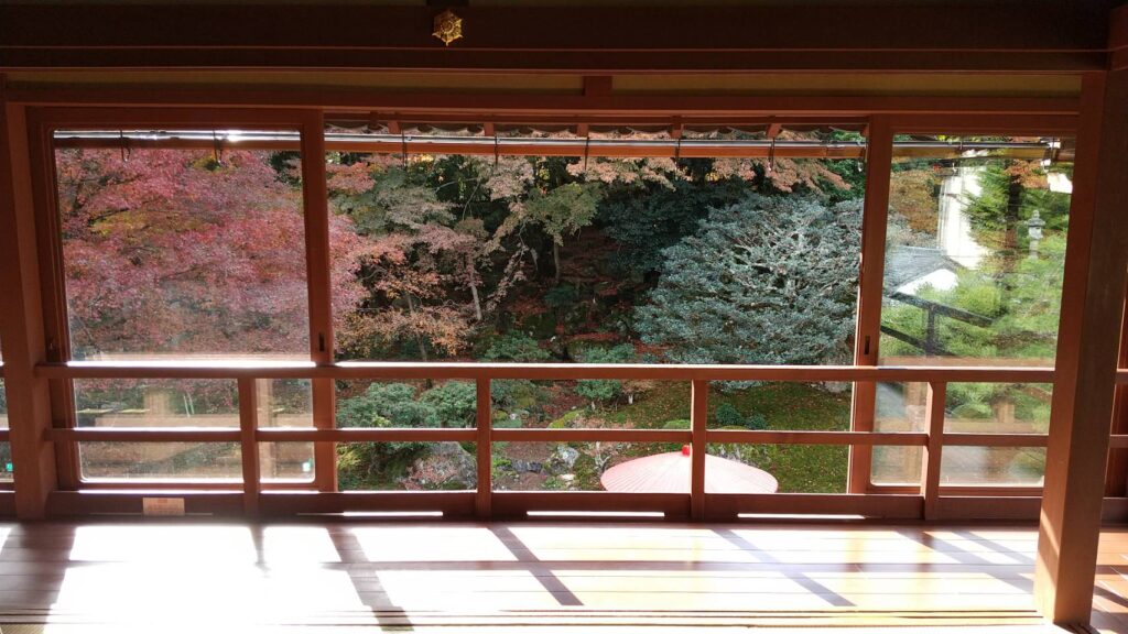 「二階からの旧竹林院」中嶋 節子