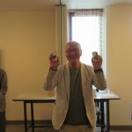 川東さんはニアピン賞も2つ取って小さくバンザイ